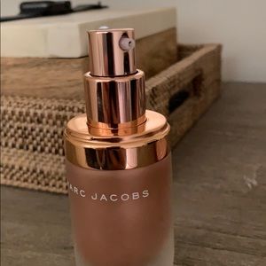 Marc Jacobs Makeup - Marc Jacobs coconut gel highlight Marc Jacobs Makeup - Marc Jacobs coconut gel highlight